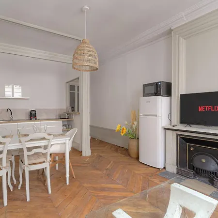 Et Chaleureux A Cordeliers Apartment *