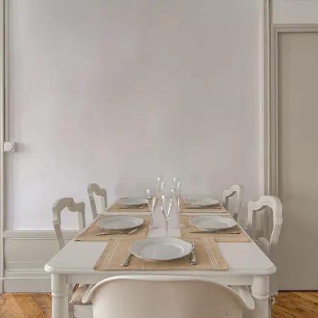 Et Chaleureux A Cordeliers Apartment