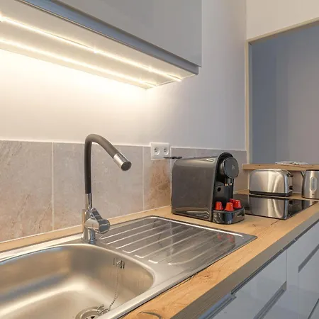 Apartment Et Chaleureux A Cordeliers